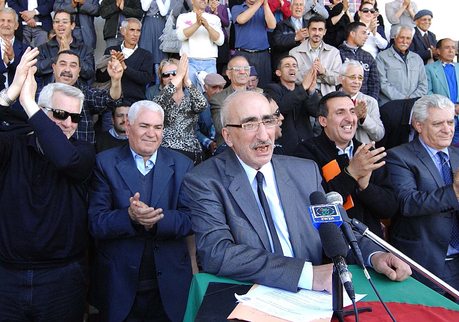 Rachid Halet lors d'un meeting du FFS à Alger, en 2012. New Press